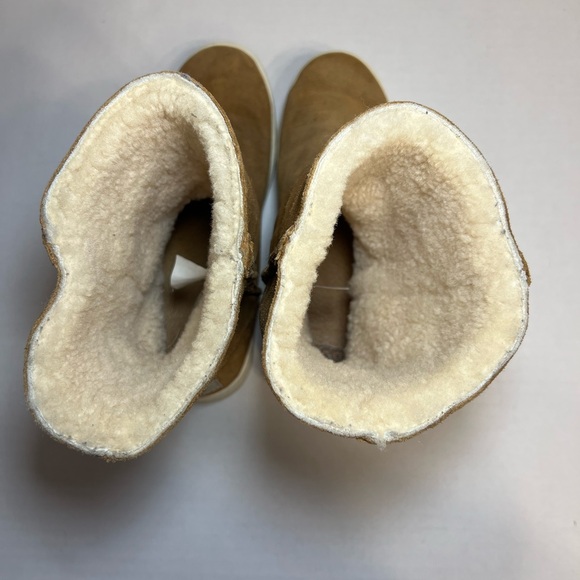 Ugg‎ Mika Chestnut Sneaker Boots Size 7